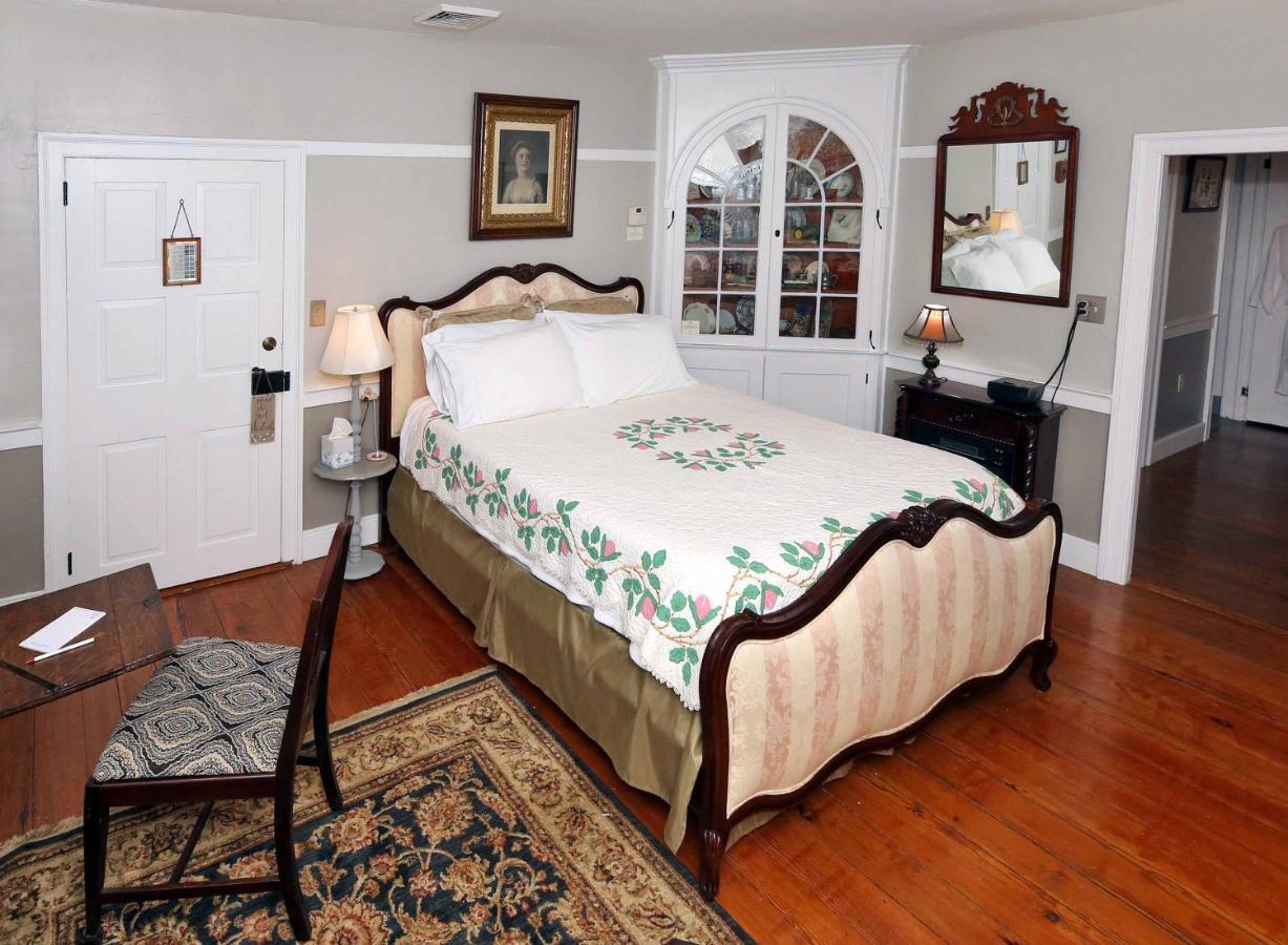 Hertzog Homestead Bed&Breakfast Ephrata Exterior foto